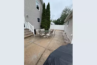 38 Hallock Avenue, Smithtown, NY 11787 - Photo 5