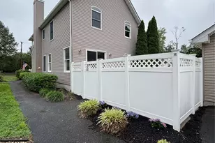 38 Hallock Ave, Smithtown, NY 11787 - Photo 3