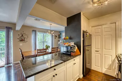1130 Washington Green, New Windsor, NY 12553 - Photo 9