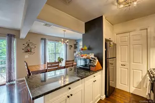 1130 Washington Green, New Windsor, NY 12553 - Photo 9
