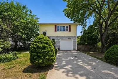 218 Montana Avenue, Bay Shore, NY 11706 - Photo 1
