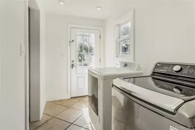 104 Sheridan Avenue, Williston Park, NY 11596 - Photo 15