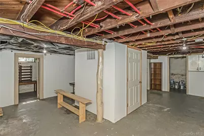 104 Sheridan Avenue, Williston Park, NY 11596 - Photo 33
