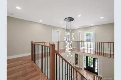 8 Brixton Road, Garden City, NY 11530 - Photo 29