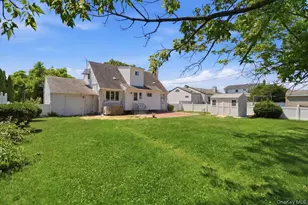 25 Lois Ln, Farmingdale, NY 11735 - Photo 27