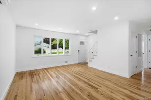 25 Lois Ln, Farmingdale, NY 11735 - Photo 5