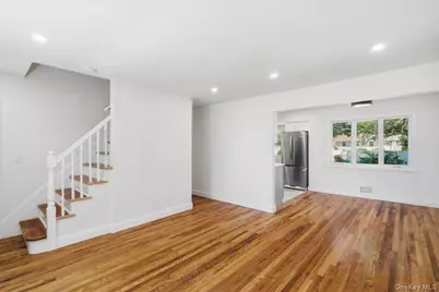 25 Lois Lane, Farmingdale, NY 11735 - Photo 13
