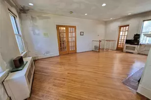 194-04 110th Rd, Saint Albans, NY 11412 - Photo 17