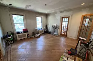 194-04 110th Rd, Saint Albans, NY 11412 - Photo 11
