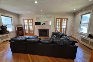194-04 110th Rd, Saint Albans, NY 11412 - Photo 13
