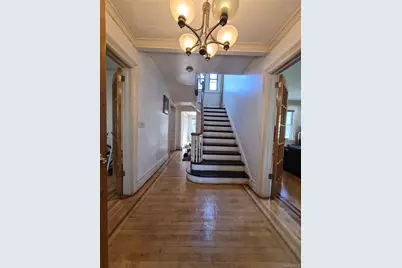 19404 110th Road, Saint Albans, NY 11412 - Photo 9