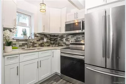 3088 Heath Avenue, Bronx, NY 10463 - Photo 9