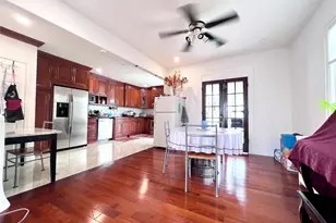15-31 145th Pl, Whitestone, NY 11357 - Photo 7