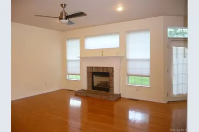 220 Roosevelt Drive, Fishkill, NY 12524 - Photo 17