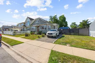 81 Allers Blvd, Roosevelt, NY 11575 - Photo 19