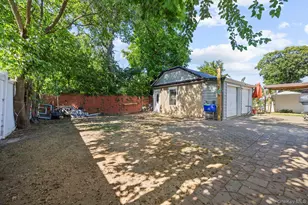 81 Allers Blvd, Roosevelt, NY 11575 - Photo 17