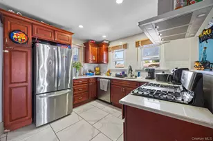 81 Allers Blvd, Roosevelt, NY 11575 - Photo 7