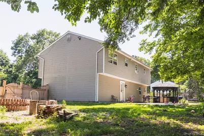 5 2nd Street, Coram, NY 11727 - Photo 3