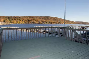 636 Jersey Ave, Greenwood Lake, NY 10925 - Photo 3