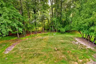 105 Robinhood Ln, West Nyack, NY 10994 - Photo 45