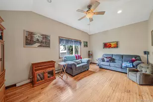 1231 10th St, West Babylon, NY 11704 - Photo 5