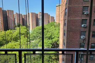 61-45 98th St, Rego Park, NY 11374 - Photo 17