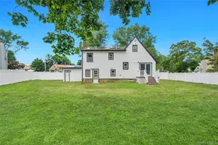 4 Ruby Ln, Huntington Station, NY 11746 - Photo 39