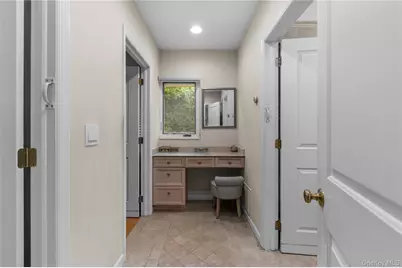 32 Westland Drive, Glen Cove, NY 11542 - Photo 29