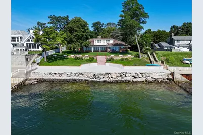 32 Westland Drive, Glen Cove, NY 11542 - Photo 11