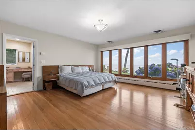 32 Westland Drive, Glen Cove, NY 11542 - Photo 27