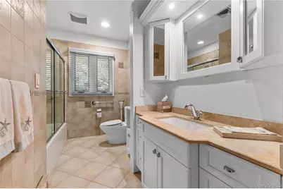32 Westland Drive, Glen Cove, NY 11542 - Photo 33