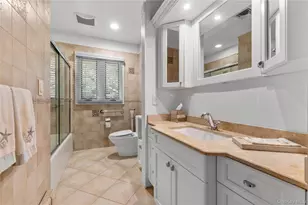 32 Westland Dr, Glen Cove, NY 11542 - Photo 33