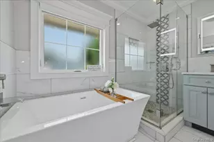 45 Cottonwood Ln, Westbury, NY 11590 - Photo 23