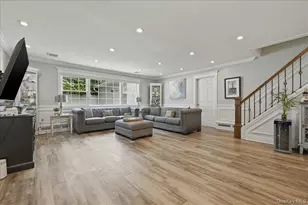 45 Cottonwood Ln, Westbury, NY 11590 - Photo 15