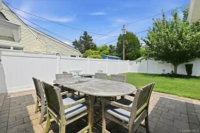45 Cottonwood Lane, Westbury, NY 11590 - Photo 29