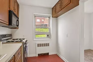 6 Dehaven Dr, Yonkers, NY 10703 - Photo 11