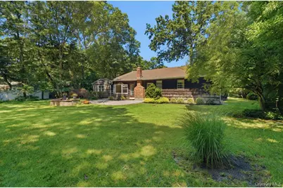 20 Oak Tree Drive, Smithtown, NY 11787 - Photo 35