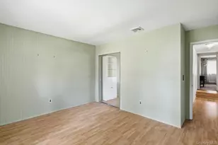 20 Oaktree Dr, Smithtown, NY 11787 - Photo 17