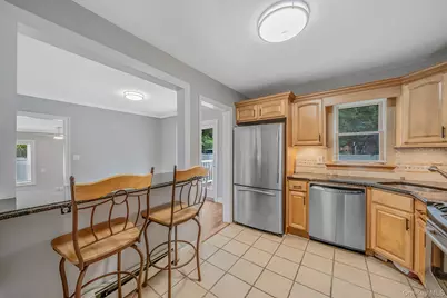 453 Dartmouth Street, Westbury, NY 11590 - Photo 7