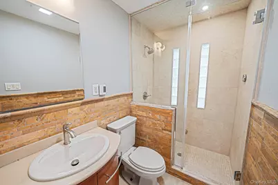 453 Dartmouth Street, Westbury, NY 11590 - Photo 17