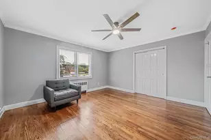 453 Dartmouth St, Westbury, NY 11590 - Photo 15