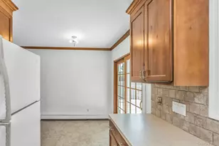 14 Prade Ln, Massapequa Park, NY 11762 - Photo 5