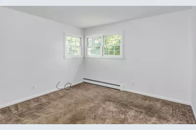 14 Prade Lane, Massapequa Park, NY 11762 - Photo 11