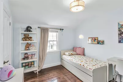 625 S 10th Street, New Hyde Park, NY 11040 - Photo 9