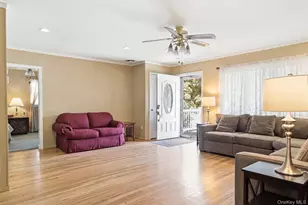 3902 Clove Ct, Seaford, NY 11783 - Photo 7
