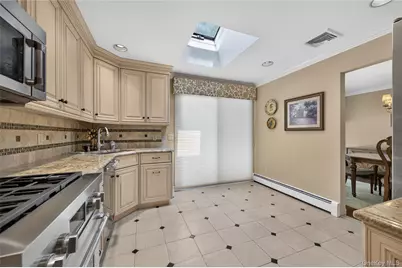 7 Chatham Road, Commack, NY 11725 - Photo 7