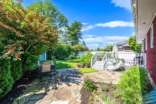 9 Stuart Dr, Syosset, NY 11791 - Photo 21