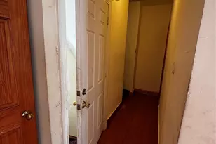 [Address not provided], Jamaica, NY 11435 - Photo 11