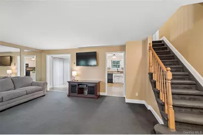 36 Champlin Street, Ronkonkoma, NY 11779 - Photo 9