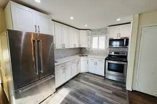 537 Lakeway Dr, West Babylon, NY 11704 - Photo 5